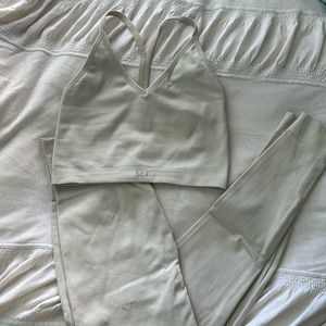 Set Active oatmilk sculptflex set